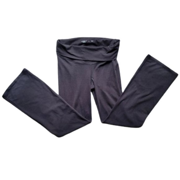 🌿🎉HP🎉 Old Navy Maternity Rollover Waist PowerChill Bootcut Leggings [MM]🌿 - Picture 3 of 10